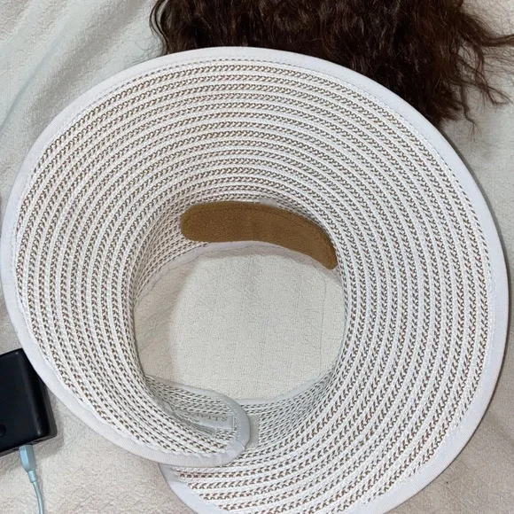 Like new Eric Javits New York sun visor white tan summer hat beach UPF 50+ Like new Eric Javits New York sun visor white tan summer hat  main image 4